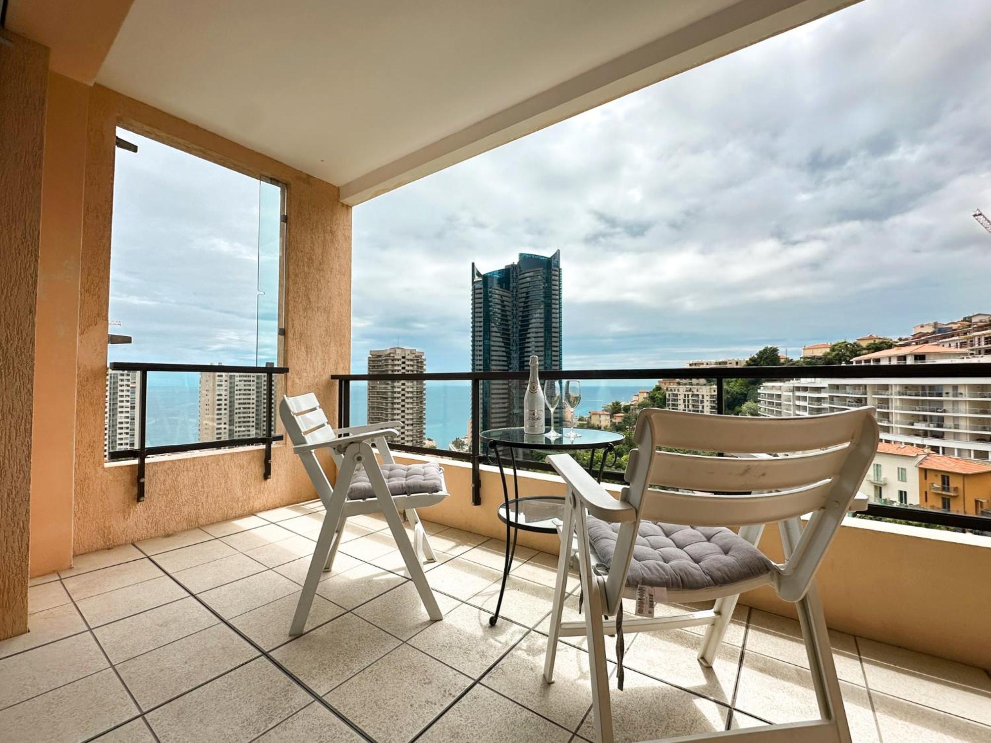 Luxurious 3 Rooms, Pool, Bnbrickeys Бюсолей Екстериор снимка